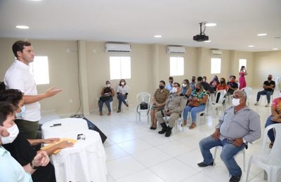 Prefeito Cacau se reúne com diversos órgãos para definir estratégias para alta temporada