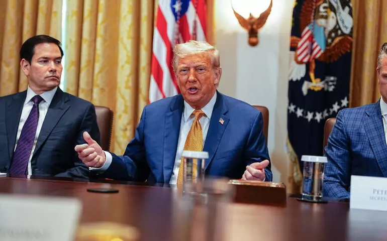 Tarifa de 10% contra Brics chegará 'muito em breve', diz Trump