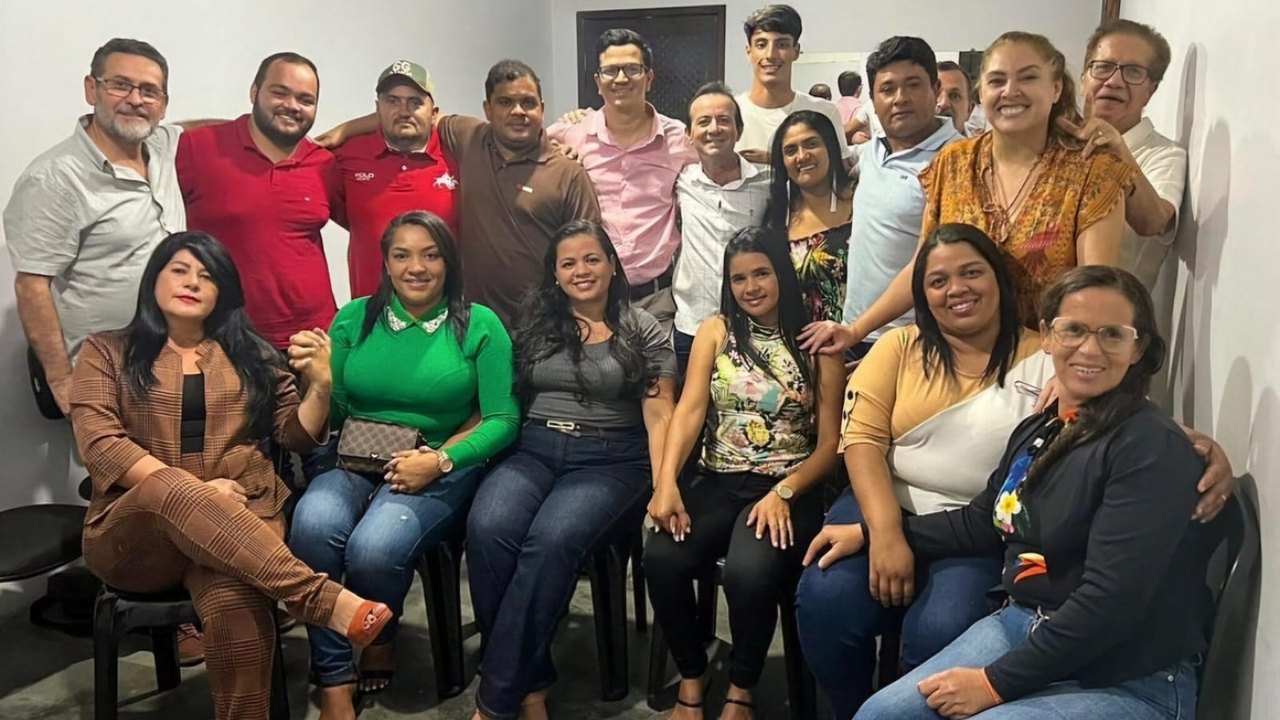Filho do presidente do PT de Palmeira recebe R$16 mil, enquanto uns candidatos recebem R$3 mil e outros nada
