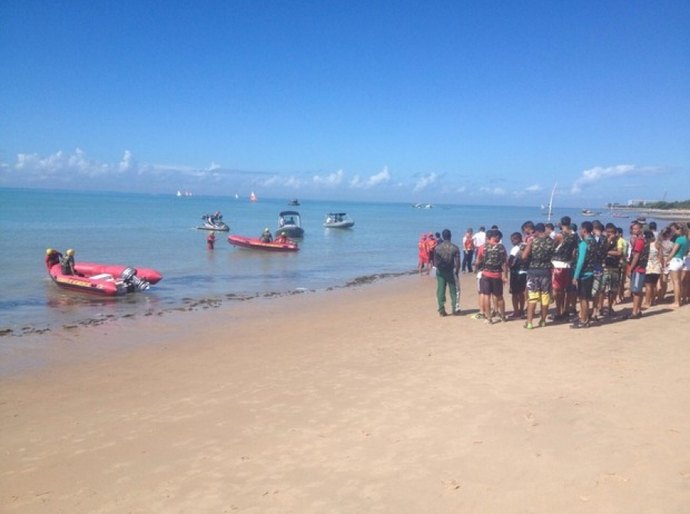 Defesa Civil realiza simulado na orla de Pajuçara nesta terça-feira (19)