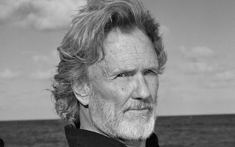 Morre Kris Kristofferson, de 'Nasce Uma Estrela', aos 88 anos