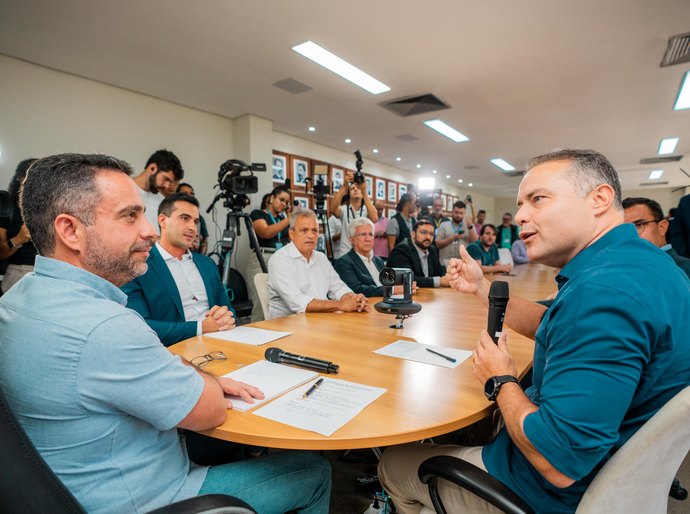 Paulo Dantas e Renan Filho assinam convênio para revitalização de 162 km de rodovias