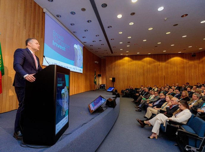 Potencial de crescimento do Brasil e preservação ambiental atraem atenção de investidores estrangeiros, afirma Renan Filho