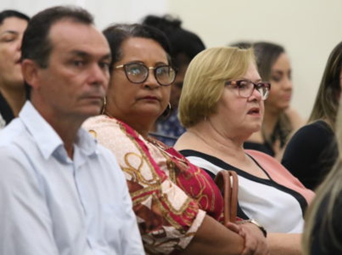 Aprovado projeto de Cibele Moura que veda nomeação pelo Estado de condenados na Lei Maria da Penha