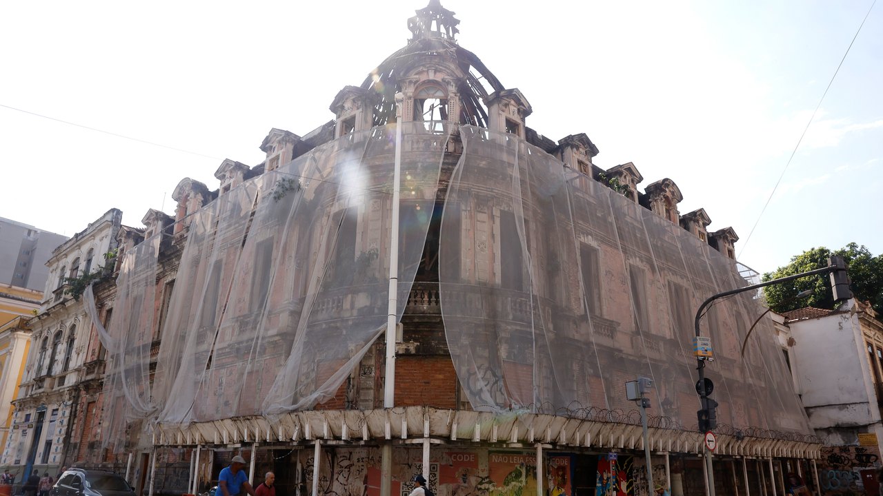 Palacete Imperial acumula denúncias de abandono no centro do Rio