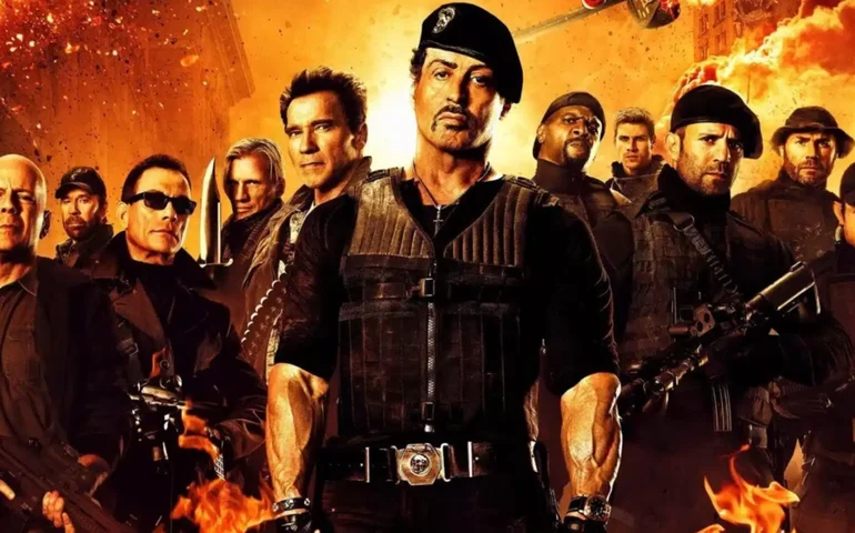 Na quarta versão, 'os Mercenários' tenta se reinventar, mas fica devendo