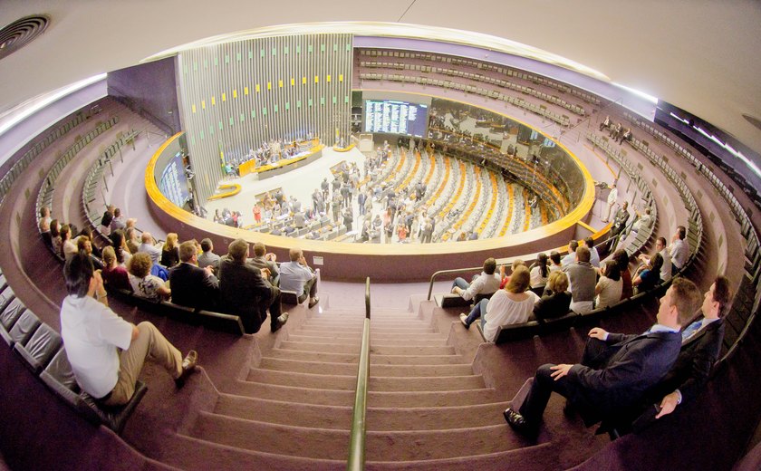 Dois baianos disputam a sucessão de Arthur Lira no comando da Câmara Federal