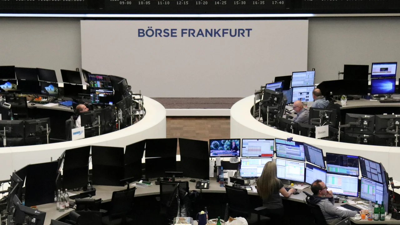 Bolsas da Europa operam com leve viés de alta, à espera de dados de emprego dos EUA