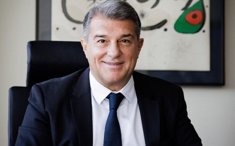 Presidente do Barcelona cogita pedir repetição do clássico com o Real Madrid após polêmica com arbitragem