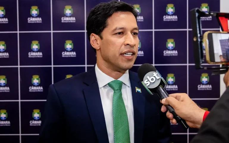 Silêncio de Rodrigo Cunha sobre 2026 também serve de estratégia para JHC