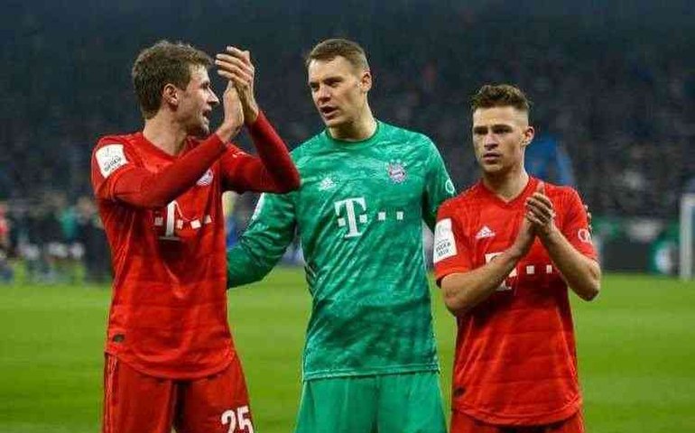 Perto do título alemão, Bayern vive dias com polêmica interna e mercado aquecido