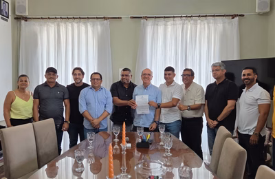 Parceria entre prefeitura e cooperativa viabiliza funcionamento da Unidade de Beneficiamento de Pescado de Penedo