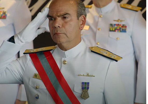 Comandante da Marinha nega mobilização de tropas para golpe