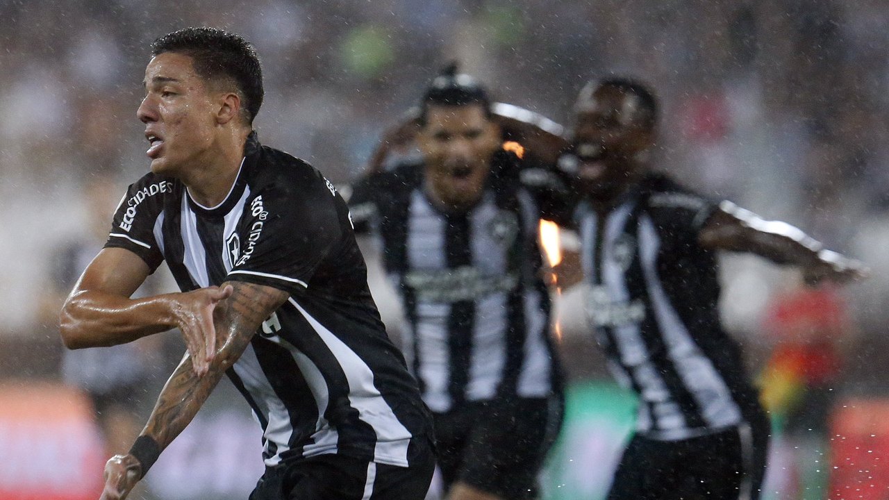 Botafogo recebe o Inter na abertura da 19ª rodada do Brasileiro