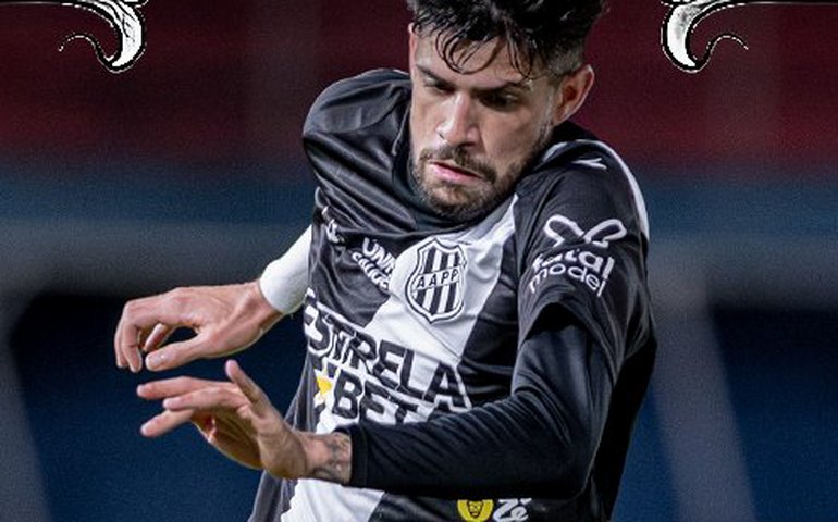 Brusque e Ponte Preta empatam sem gols em jogo feio e gramado muito ruim na Série B