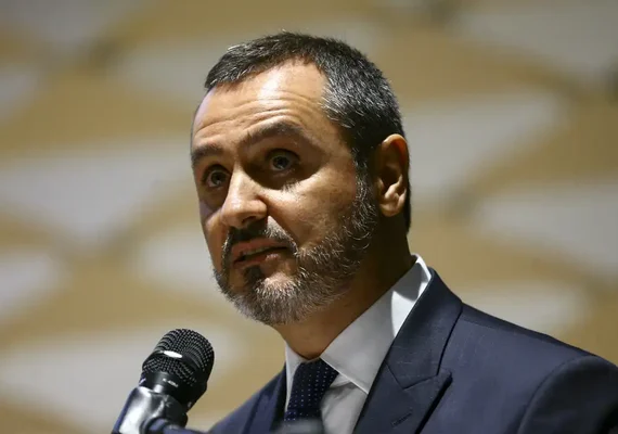 Diretor-geral da PF defende piso orçamentário para segurança