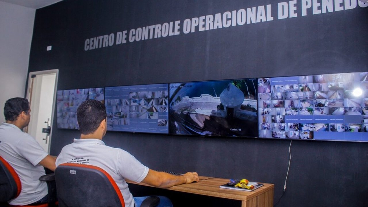 Prefeitura de Penedo amplia monitoramento de segurança com novas câmeras e rede de fibra ótica