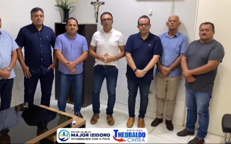Prefeito Theobaldo Cintra anuncia início do pagamento do rateio da Educação em Major Izidoro