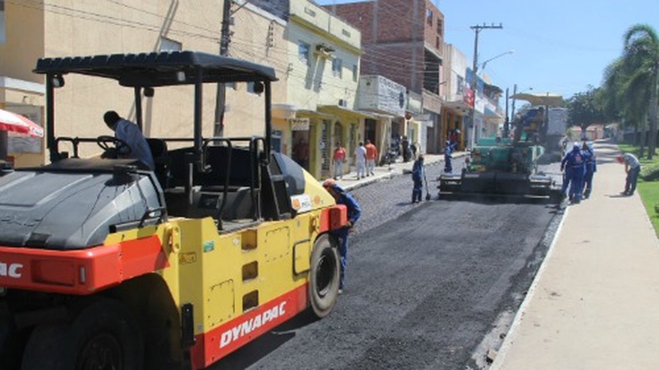 Prefeitura de Arapiraca inicia recapeamento para implantar binário no Centro