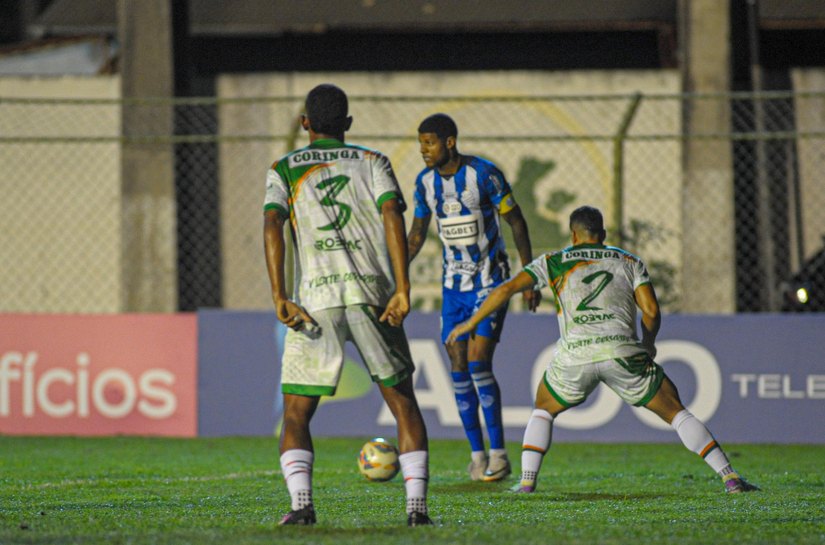 CSA vence Coruripe por 2 a 0 na estreia da Copa Alagoas