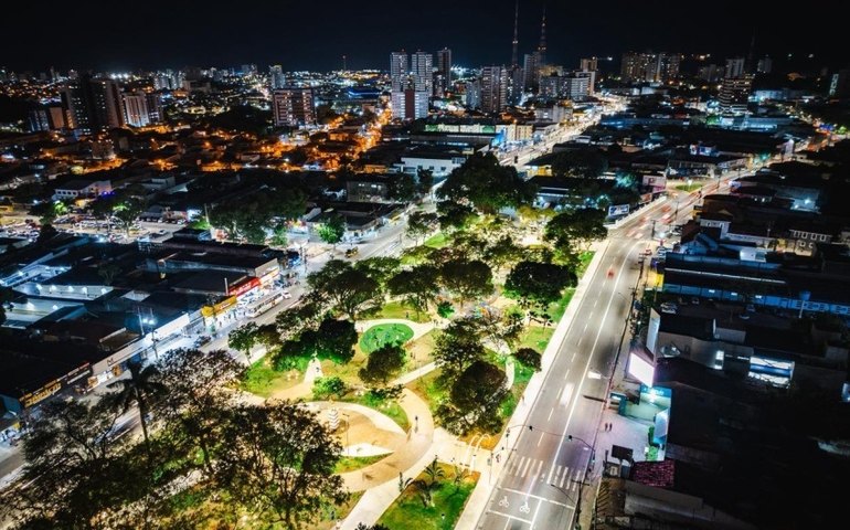Maceioenses e turistas aproveitam espaços públicos com mais conforto e segurança