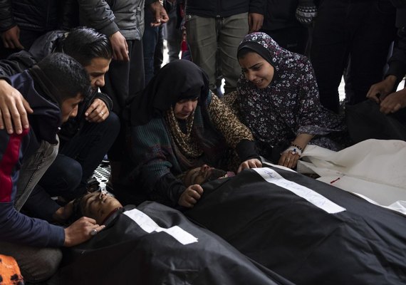 Número de mortos em ataques israelenses na Faixa de Gaza ultrapassa 60.000, diz autoridade local