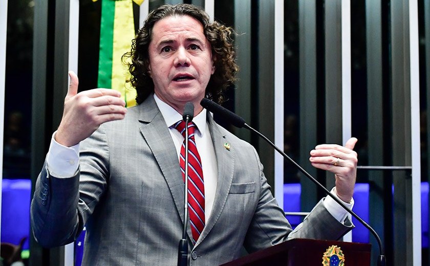 Veneziano defende PAC e esforços do governo na reestruturação do país