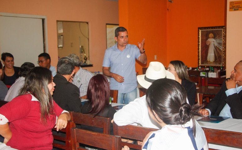 Fernando Falcão cumpre agenda de campanha em Penedo, São Miguel dos Campos e Maceió