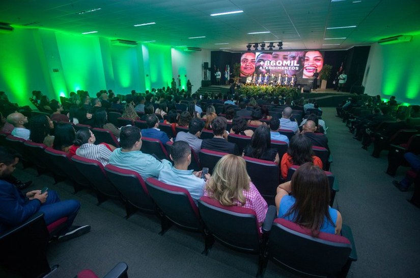 Procuradora-chefe do MPF prestigia posse do defensor público-geral de Alagoas