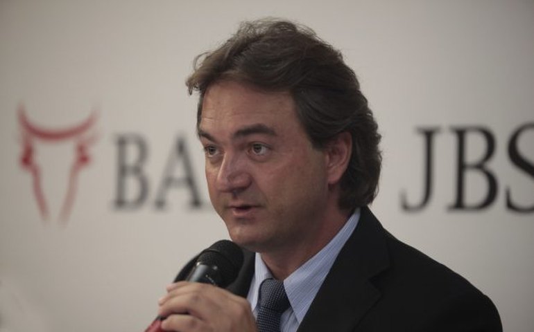JBS ajudou a financiar campanhas de 1.829 candidatos de 28 partidos