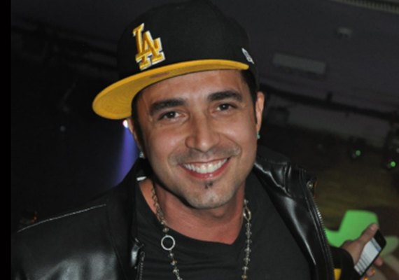 Latino deposita parcela de pensão atrasada e evita prisão