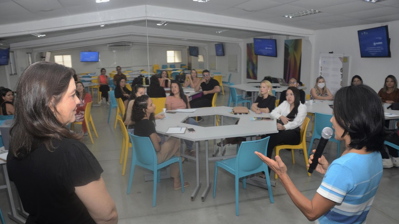 Sesau promove oficina sobre o Uso do Guia Alimentar do Ministério da Saúde