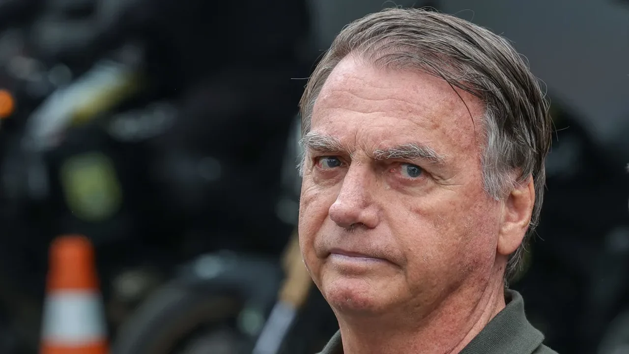 Fim do processo contra Bolsonaro: entenda o que significa o trânsito em julgado