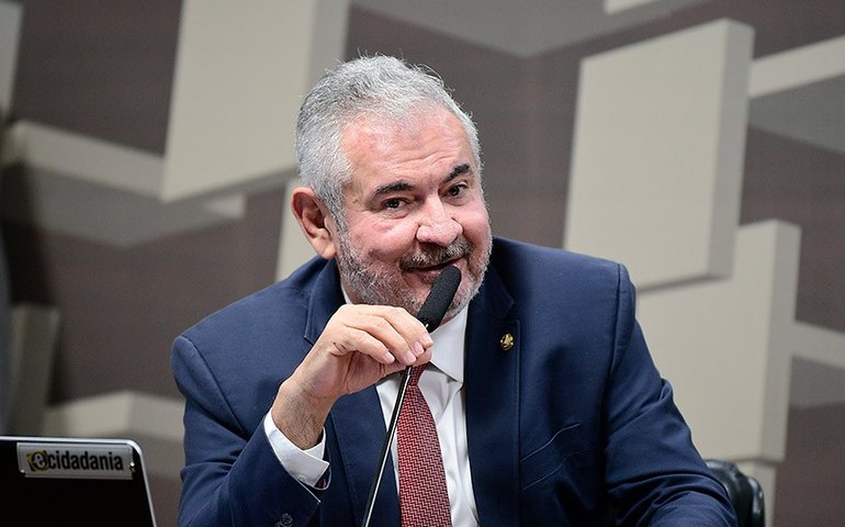 Bolsa Família, Vale Gás, Farmácia Popular e bolsas da Capes seguem garantidos, diz relator