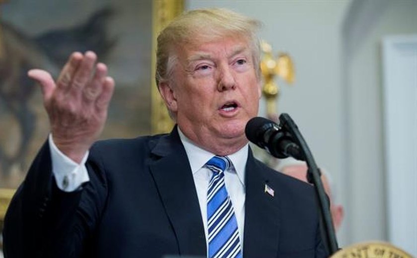 Trump assina ordem que dá à Casa Branca controle sobre agências independentes
