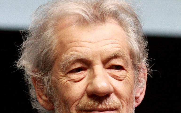 Ian McKellen atualiza seu estado de saúde