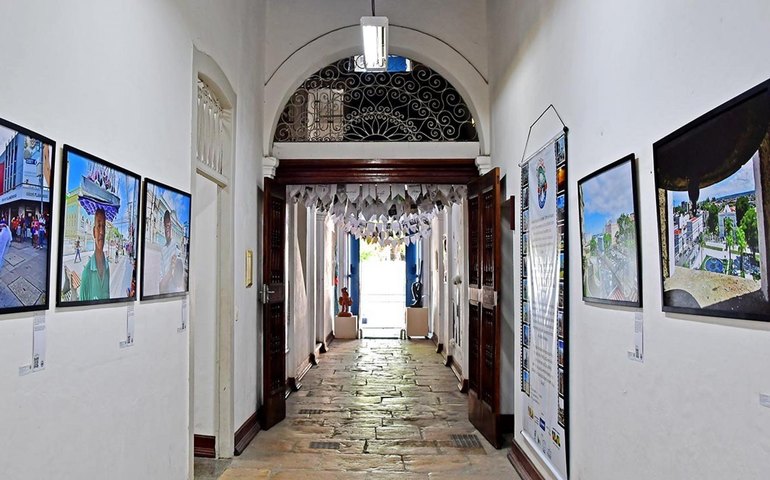 Mostra fotográfica sobre Centro inaugura espaço de exposição na Biblioteca Pública Estadual