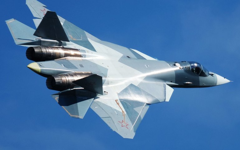 Piloto de testes russo explica por que o caça Su-57 supera todos os análogos do mundo