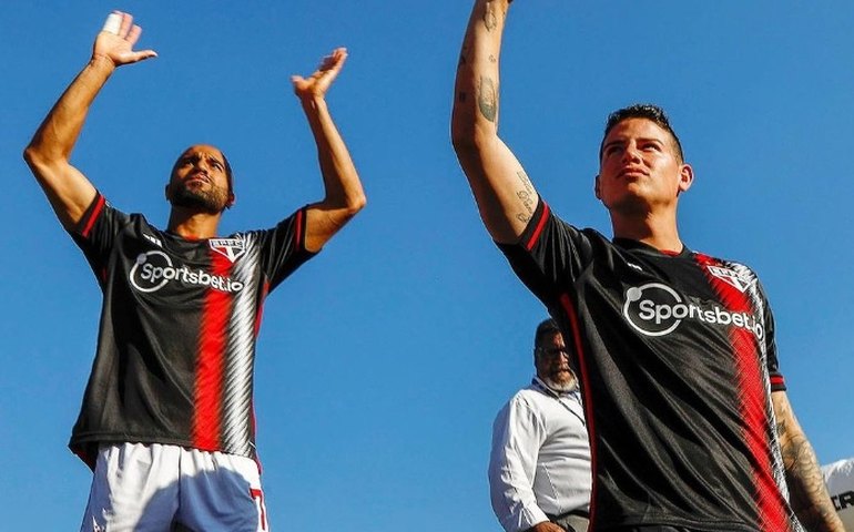 São Paulo atualiza lista e inscreve Lucas Moura e James Rodríguez na Sul-Americana