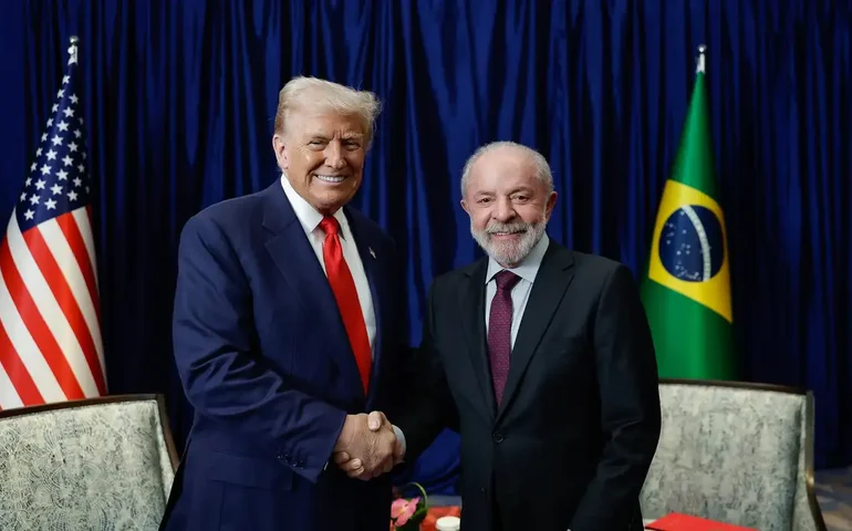 Casa Branca publica foto de encontro de Lula e Trump