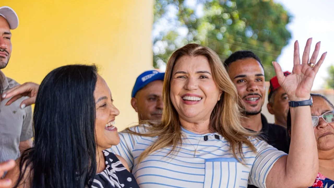 Rute parabeniza as mães solo e defende políticas para reforçar o apoio a essas mulheres