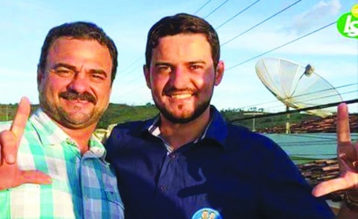 O prefeito Leopoldo Pedrosa com o vice Serginho Marques - Divulgação
