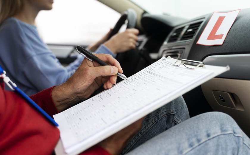 Confira 4 mitos e verdades sobre multas de trânsito