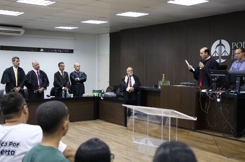Acusado é condenado a 15 anos pela morte de Roberta Dias