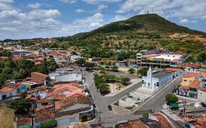 Filho é preso por ameaçar mãe e irmã com facão na zona rural de Igaci