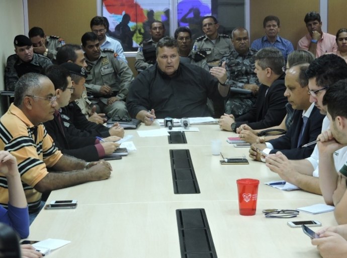 Operações desarticulam organizações criminosas e retiram armas de circulação