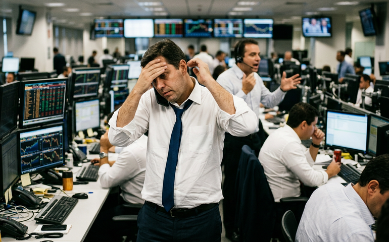 Ibovespa cai quase 2% por recrudescimento de temores com guerra no Oriente Médio