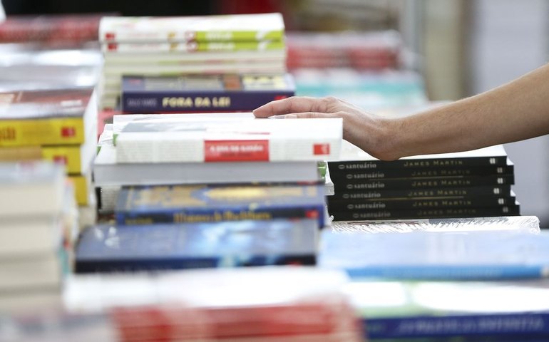 Artistas ou monstros? Livro mostra comportamentos odiáveis de gênios das artes