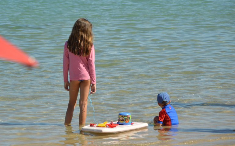 Pediatra do Hospital da Criança de Alagoas orienta pais sobre os cuidados com os pequenos para evitar afogamentos