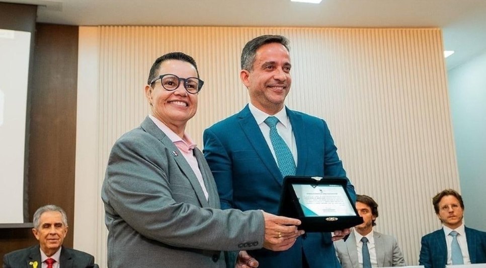 Samya Suruagy e o governador Paulo Dantas: tia e sobrinho. - Foto: Assessoria